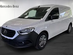 Vit Ny 2025 Mercedes Citan 110 Edition Van | 348 750 kr (Marknadspris)