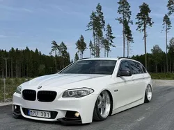 Vit Begagnad 2011 BMW 520 Kombi | 130 000 kr