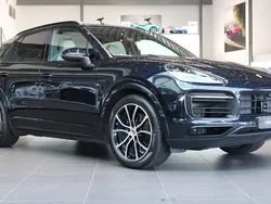 Blå Begagnad 2023 Porsche Cayenne SUV | 829 000 kr (Marknadspris)