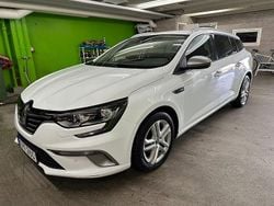 Vit Begagnad 2019 Renault Mégane GT Line GT-Line Kombi | 124 900 kr