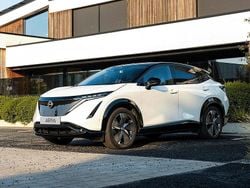 Brun Ny 2025 Nissan Ariya Advance SUV | 565 200 kr (Dyr)