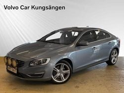 Blå Begagnad 2018 Volvo S60 Momentum Sedan | 189 900 kr (Marknadspris)
