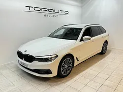 Vit Begagnad 2018 BMW 520 Sport Line Kombi | 229 900 kr (Marknadspris)