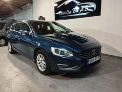 Blå Begagnad 2013 Volvo V60 Momentum Kombi | 88 800 kr (Marknadspris)