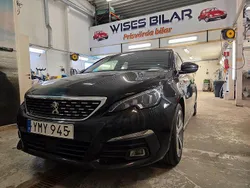 Svart Begagnad 2018 Peugeot 308 GT-line Halvkombi | 89 900 kr (Marknadspris)