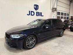 Svart Begagnad 2022 BMW 530e M Sport Kombi | 349 800 kr (Bra pris)