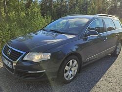 Grå Begagnad 2008 VW Passat Sportline Kombi | 24 000 kr (Dyr)