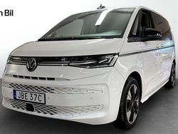 Vit Begagnad 2025 VW Multivan Style Van | 809 900 kr