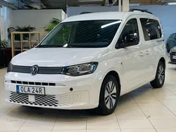 Vit Begagnad 2021 VW Caddy Life Minibuss | 289 900 kr (Dyr)
