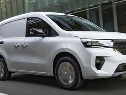 Begagnad 2022 Nissan Townstar Acenta Minibuss | 263 625 kr