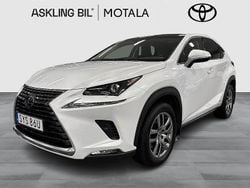 Vit Begagnad 2018 Lexus NX300h Executive Line SUV | 319 000 kr (Marknadspris)