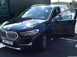 Svart Begagnad 2021 BMW X1 xLine SUV | 289 000 kr (Marknadspris)