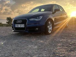 Blå Begagnad 2013 Audi A1 Sportback Halvkombi | 149 500 kr
