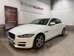 Vit Begagnad 2016 Jaguar XE Sedan | 129 500 kr (Marknadspris)