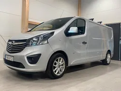Grå Begagnad 2015 Opel Vivaro Van | 119 900 kr (Bra pris)