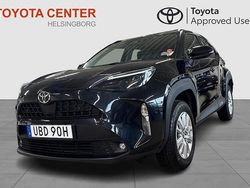 Svart Begagnad 2024 Toyota Yaris Cross Active SUV | 289 900 kr (Marknadspris)