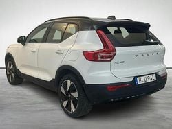 Vit Begagnad 2023 Volvo XC40 Ultimate SUV | 419 900 kr