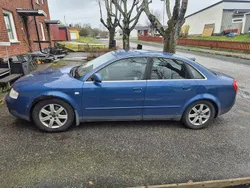 Blå Begagnad 2003 Audi A4 Comfort Sedan | 20 000 kr (Bra pris)