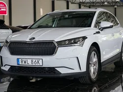 Vit Begagnad 2022 Skoda Enyaq iV SUV | 349 500 kr (Superpris)