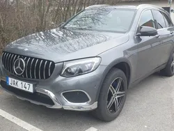 Grå Begagnad 2017 Mercedes GLC350 SUV | 415 000 kr