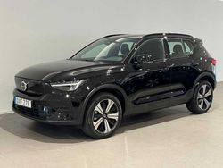 Svart Begagnad 2022 Volvo XC40 Core SUV | 329 500 kr