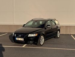 Svart Begagnad 2011 Volvo V50 Summum Kombi | 40 000 kr (Superpris)