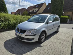 Silver Begagnad 2008 VW Touran Minibuss | 15 000 kr