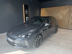 Mörkgrå (magnetic tech metallic) Ny 2025 Cupra Leon Kombi | 431 700 kr (Dyr)