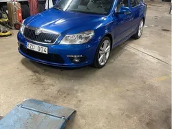 Blå Begagnad 2011 Skoda Octavia RS Halvkombi | 105 000 kr (Marknadspris)