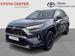 Grå Begagnad 2024 Toyota RAV4 Hybrid Style SUV | 429 900 kr (Marknadspris)