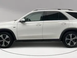 Vit Begagnad 2020 Mercedes GLE350e SUV | 699 000 kr (Lite dyr)
