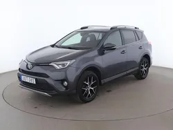 Mörkgrå (grå) Begagnad 2016 Toyota RAV4 Active SUV | 204 000 kr (Marknadspris)