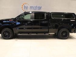 Svart (svart ) Begagnad 2021 Chevrolet Silverado Van | 749 000 kr