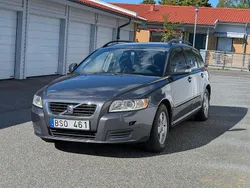 Grå Begagnad 2010 Volvo V50 Kombi | 56 000 kr (Marknadspris)