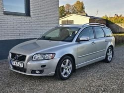 Grå Begagnad 2012 Volvo V50 Momentum Kombi | 60 000 kr (Marknadspris)