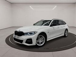 Vit Begagnad 2022 BMW 330 M Sport Kombi | 319 900 kr (Dyr)