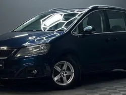 Mörkblå (blå) Begagnad 2011 Seat Alhambra Minibuss | 97 900 kr (Marknadspris)