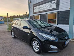 Svart Begagnad 2012 Hyundai i30 Halvkombi | 54 900 kr (Marknadspris)