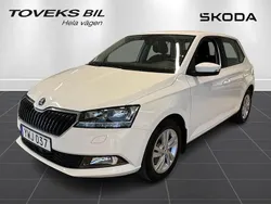 Vit (candy white) Begagnad 2019 Skoda Fabia Style Halvkombi | 169 000 kr (Marknadspris)