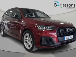 Röd Begagnad 2021 Audi Q7 S-Line SUV | 599 000 kr
