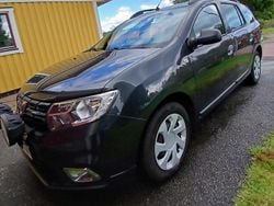 Grå Begagnad 2020 Dacia Logan Sedan | 69 900 kr