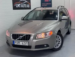 Ljusbrun Begagnad 2007 Volvo V70 Momentum Kombi | 52 900 kr (Marknadspris)