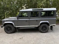 Grå Begagnad 2015 Land Rover Defender SUV | 629 000 kr (Bra pris)