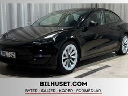 Svart Begagnad 2022 Tesla Model 3 Long Range AWD Sedan | 359 000 kr (Marknadspris)