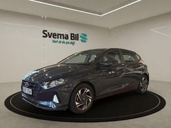 Grå Begagnad 2023 Hyundai i20 Essential Halvkombi | 164 900 kr (Bra pris)