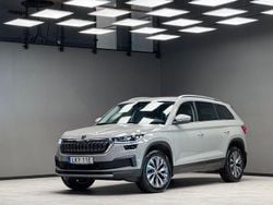 Grå Begagnad 2022 Skoda Kodiaq Style SUV | 399 900 kr (Marknadspris)