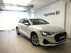 Vit Ny 2024 Audi A3 Sportback Proline Halvkombi | 299 000 kr (Lite dyr)