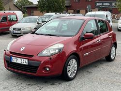 Röd Begagnad 2010 Renault Clio R.S. Halvkombi | 44 900 kr (Marknadspris)