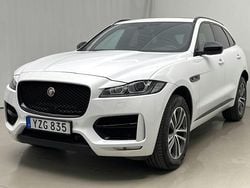 Vit Begagnad 2018 Jaguar F-Pace R-Sport SUV | 299 000 kr