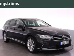 Svart Begagnad 2020 VW Passat GTE Kombi | 239 000 kr (Marknadspris)
